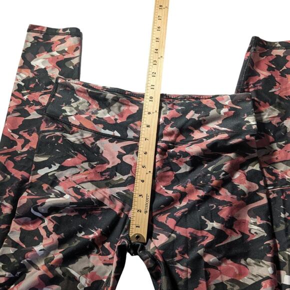 Fabletics Define Powerhold length Women's Size M in Terracotta painted camo - Picture 5 of 10